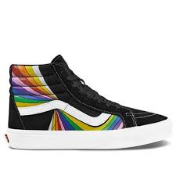 #48 ❤️ BNWT VANS DK8 Hi Rainbow black suede sneakers - Picture 3 of 11